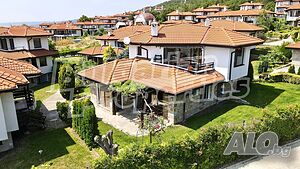 Етаж от къща в комплекс Бей Вю Вилас/ Bay View Villas