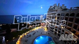Четиристаен апартамент с морска панорама до плаж Кабакум