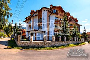 Тристаен апартамент в затворен комплекс сред природата близо до Боровец