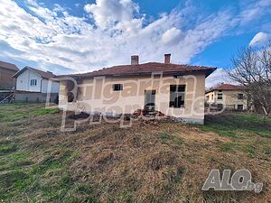 Къща за продажба в с. Еремия, общ. Невестино