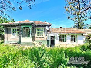 Имот в предпочитано село край Велико Търново