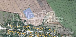 Нива V категория с лице на улица в село Пожарево
