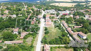 Голям урегулиран парцел в центъра на село Горско Сливово
