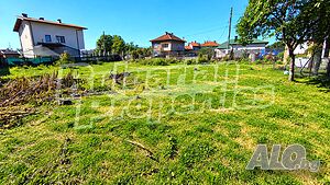 Регулиран парцел близо до центъра на Нови Искър и Околовръстен път