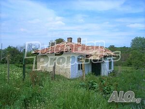 Къща в хубаво тихо село близо до Добрич и Варна