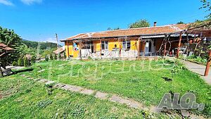 Имот в хубаво село в Южна България на 62 км от Пловдив
