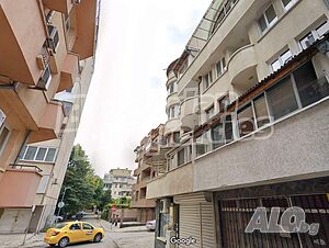 Търговски имот на две нива в кв. Мараша