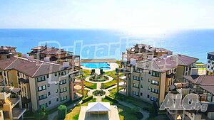 Тристаен апартамент в голф-комплекс на първа линия - Калиакрия Ризорт / Kaliakria Resort