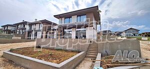 Къщи със собствен двор на 4 км от гр. Пловдив