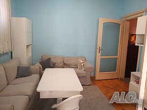 Ул. ”Граф Игнатиев” до ул. ”Любен Каравелов”, 3-стаен апартамент. Продавам. Тристаен апартамент 100 кв.м Тухла 1960 г. 2 етаж Непоследен | Апартаменти | Център София