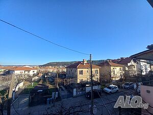 Продава етаж от къща в кв. Могилата, гр. Кюстендил