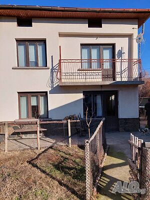 Продава къща в с. Сапарево, общ. Сапарева баня