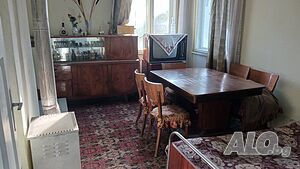 продаваме къща с два парцела в с. Опицвет - общо 1182 кв.м, само на 18 км от София