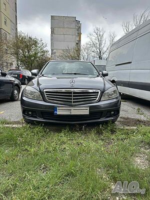 Mercedes C200 - Перфектно състояние, обслужен, готов за каране