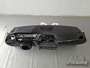 НОВО Оригинално Табло BMW G20 G21 G22 G23 G26 G42 G80 M3 M4 Черно Син Шев без HUD