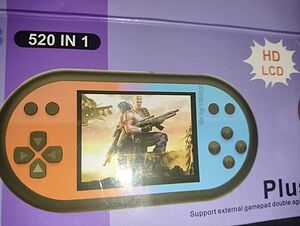 Електронна игра с 520 вградени игри. 520 в 1