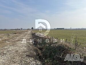 Парцел в кв. Железник до регулация
