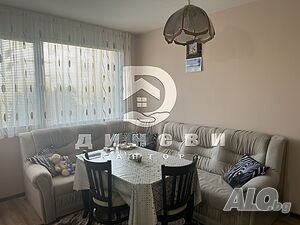 Тристаен апартамент в Три Чучура - Юг