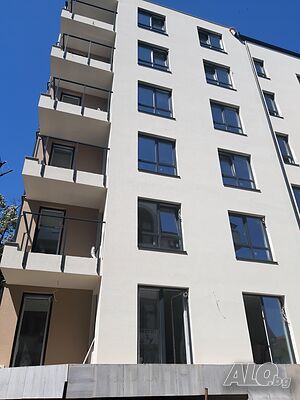 Редута, 3-стаен продава