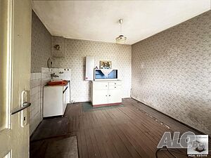 Едноетажна къща за продажба, в центъра на гр. Горна Оряховица