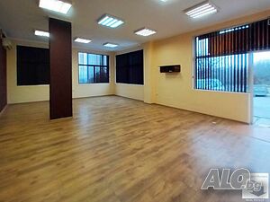 Просторен, напълно довършен офис в нова сграда в кв. Акация, гр. Велико Търново