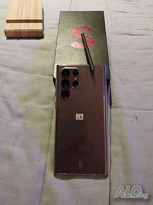 Продавам Чисто-Нов-Телефон- Samsung-Galaxy S 22 Ultra!!