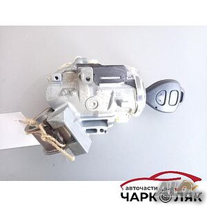 Контактен ключ с ключ Тойота Рав4 (н)