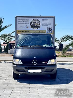 Продавам Спринтер 313CDI с Климатик 2002г. нов внос!!