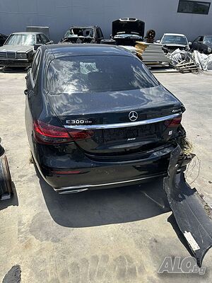 Mercedes E300de 2022г. на части! за части