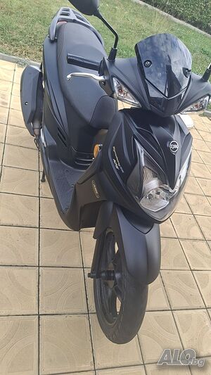 Продавам Скутер SYM SYMPHONY SR