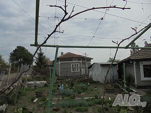 Публична продан от ЧСИ на Парцел с къща в с. Изворово