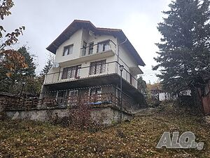 Публична продан от ЧСИ на Парцел с къща в с. Цацаровци