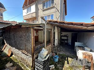 Публична продан от ЧСИ на Етаж от къща в гр. Китен гр. Китен, п. к. 8284, ул. „Аспарух“ №7-А