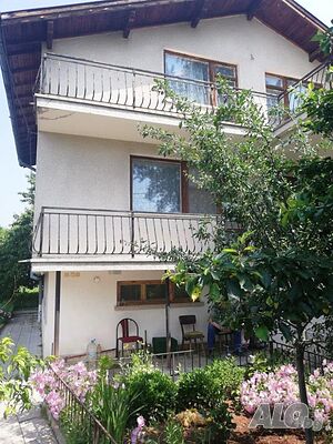 Публична продан от ЧСИ на Къща в с. Локорско с. Локорско, район „Нови Искър“, бул. „Илия Манов“ №7