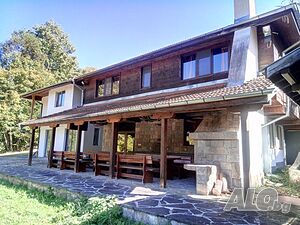 Публична продан от ЧСИ на Парцел с къща в с. Рибарица с. Рибарица, местност ”Въртопете”