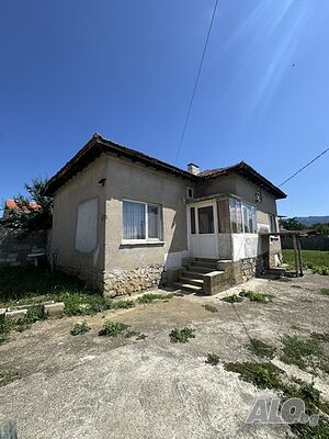Публична продан от ЧСИ на Парцел с къща в с. Шейново