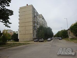 Публична продан от ЧСИ на Двустаен апартамент в гр. Казанлък Казанлък, жк Изток бл. 2, вх. Д