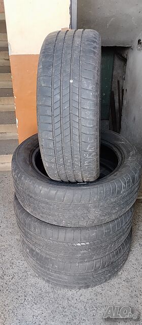 джипови- по единично- Bridgestone, 235/55 R18 100V- 19г. - runflat