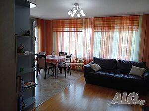 ЕРА Сити Център продава тристаен апартамент ново строителство в Центъра