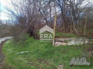 ЕРА Сити Център предлага за продажба урегулиран поземлен имот в землището на село Лозен