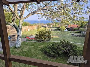 Продава се вила в с. Емона, област Бургас - имот с душа, море и вечна гледка