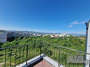 Продава се двустаен апартамент с панорамна тераса в кв. Аден Мак, гр. Благоевград.