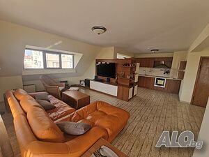 Просторен многостаен апартамент за продажба до AUBG - Благоевград