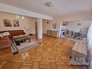 Тристаен апартамент под наем в широк център на град Благоевград