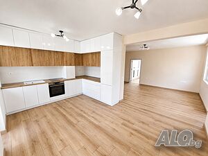 Просторен тристаен апартамент за продажба в широк център на гр. Благоевград - район 7-мо СУ