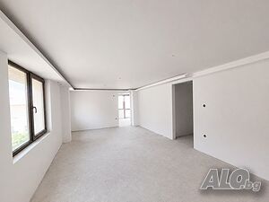 Тристаен апартамент ново строителство до пето СОУ.