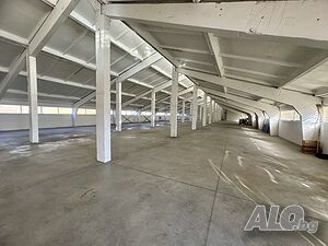 Агенция за недвижими имоти CITY-PROPERTIES представя на вашето внимание склад-хале в близост
