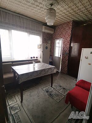 Топ център! До НАП И Ларго! Тристаен апартамент 97 кв.м Тухла 1960 г. 2 етаж Непоследен | Апартаменти | Център Сливен