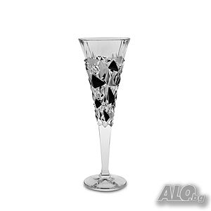 Чаша за шампанско Bohemia 1845 Glacier Matt Fond and Black Lister 200ml, 6 броя