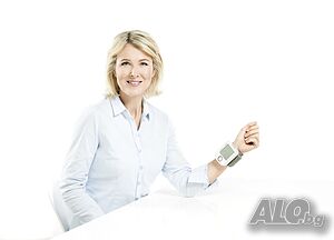 Апарат за кръвно налягане, Beurer BC 44 wrist blood pressure monitor, blue illuminated display
